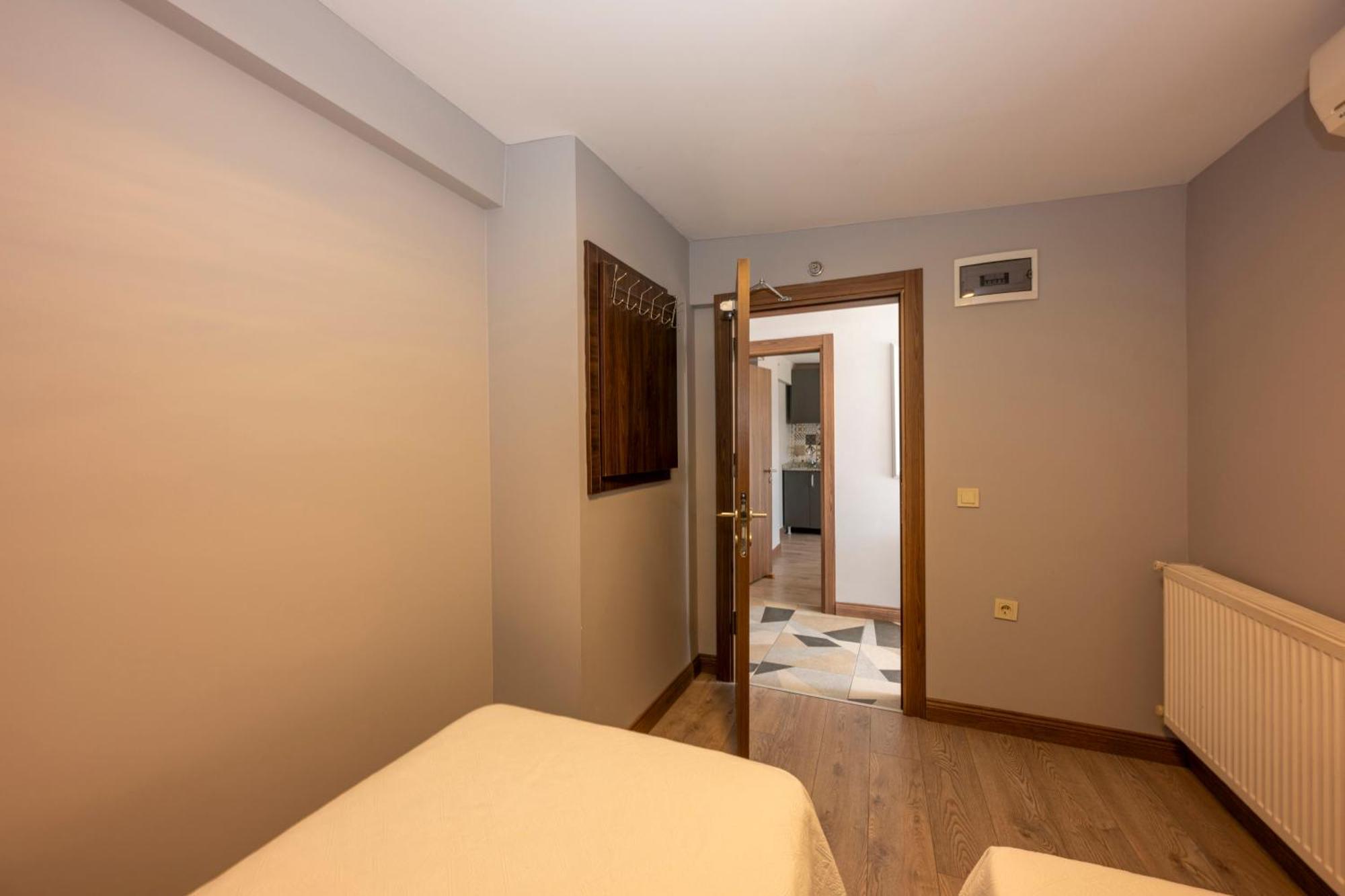 Comfort Suites Hotel Istanbul Exterior photo