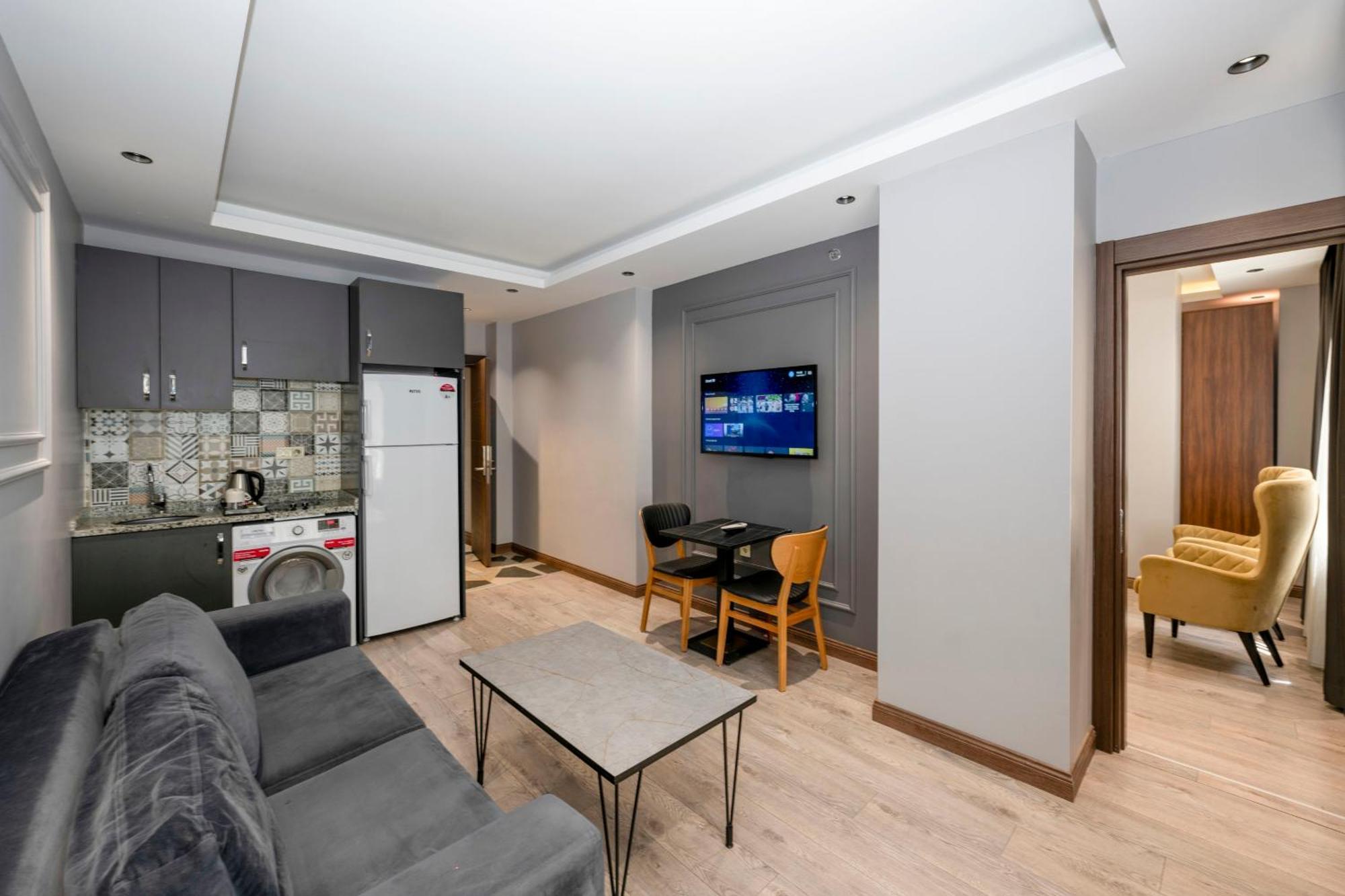 Comfort Suites Hotel Istanbul Exterior photo