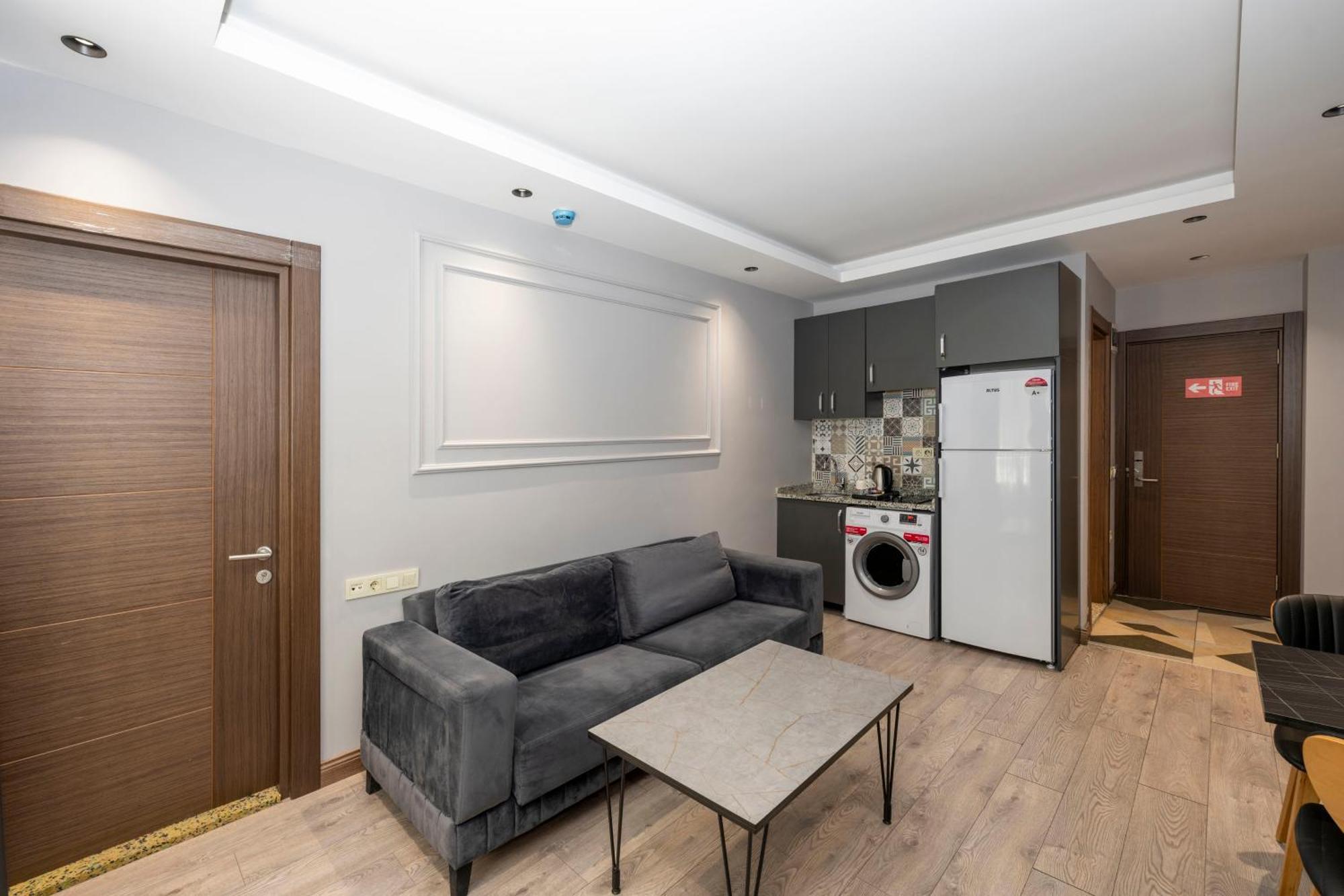 Comfort Suites Hotel Istanbul Exterior photo