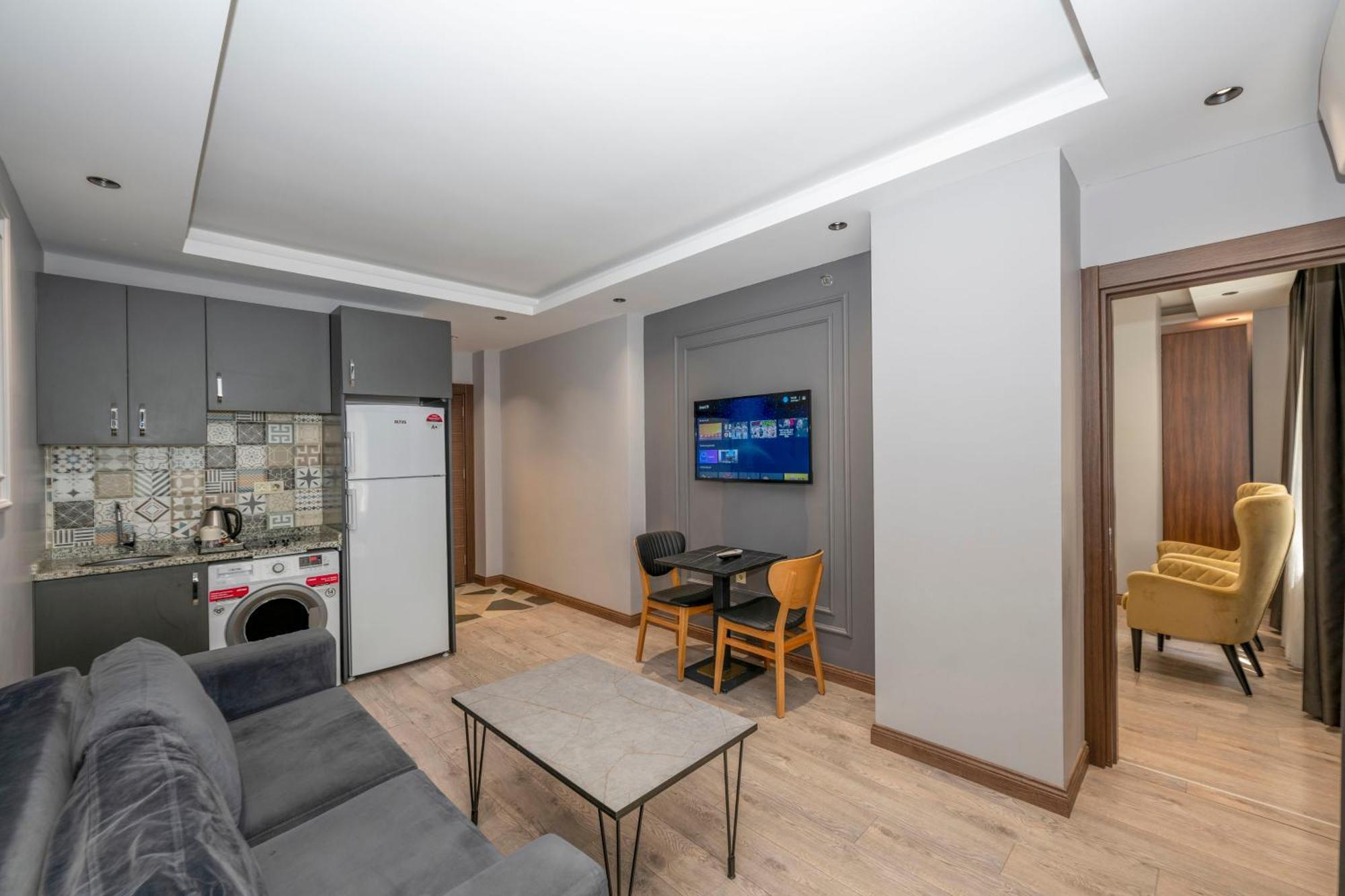 Comfort Suites Hotel Istanbul Exterior photo