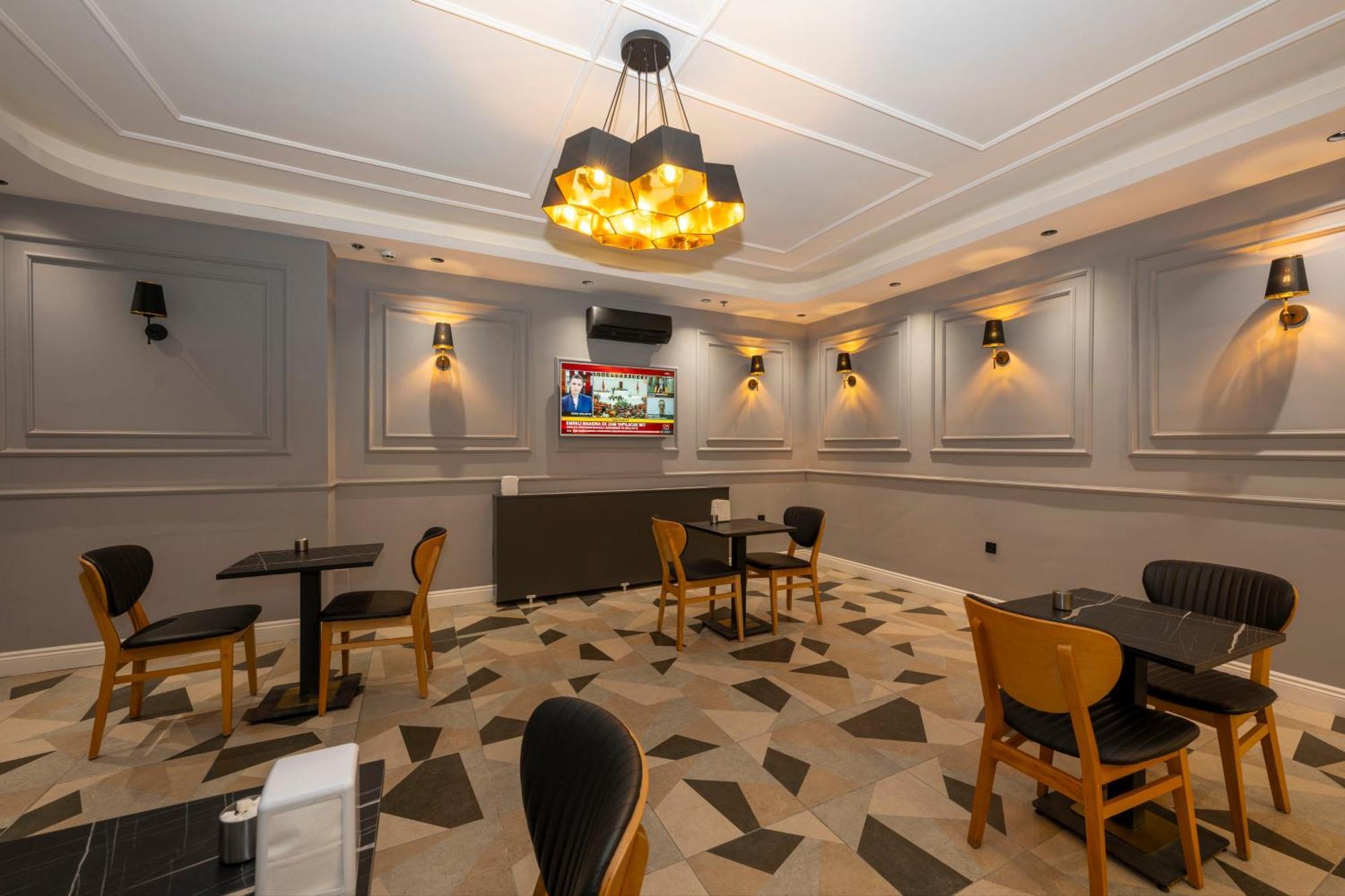 Comfort Suites Hotel Istanbul Exterior photo
